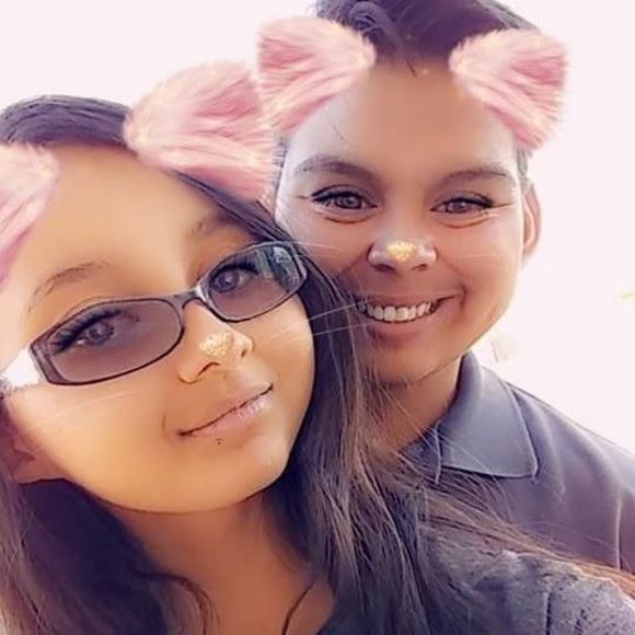 Meet your Posher, Alyssa - Picture 1 of 1